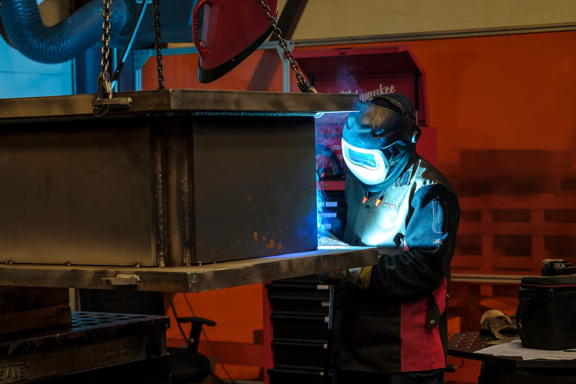 Sumitomo Drive Technologies worker inside the factory